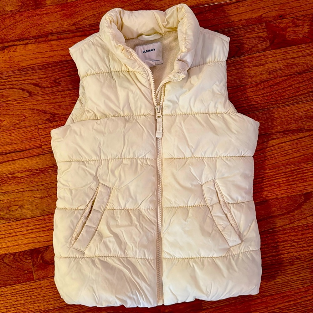 Old Navy Fleece Lined Puffer Vest, Gil’s M (size 8)